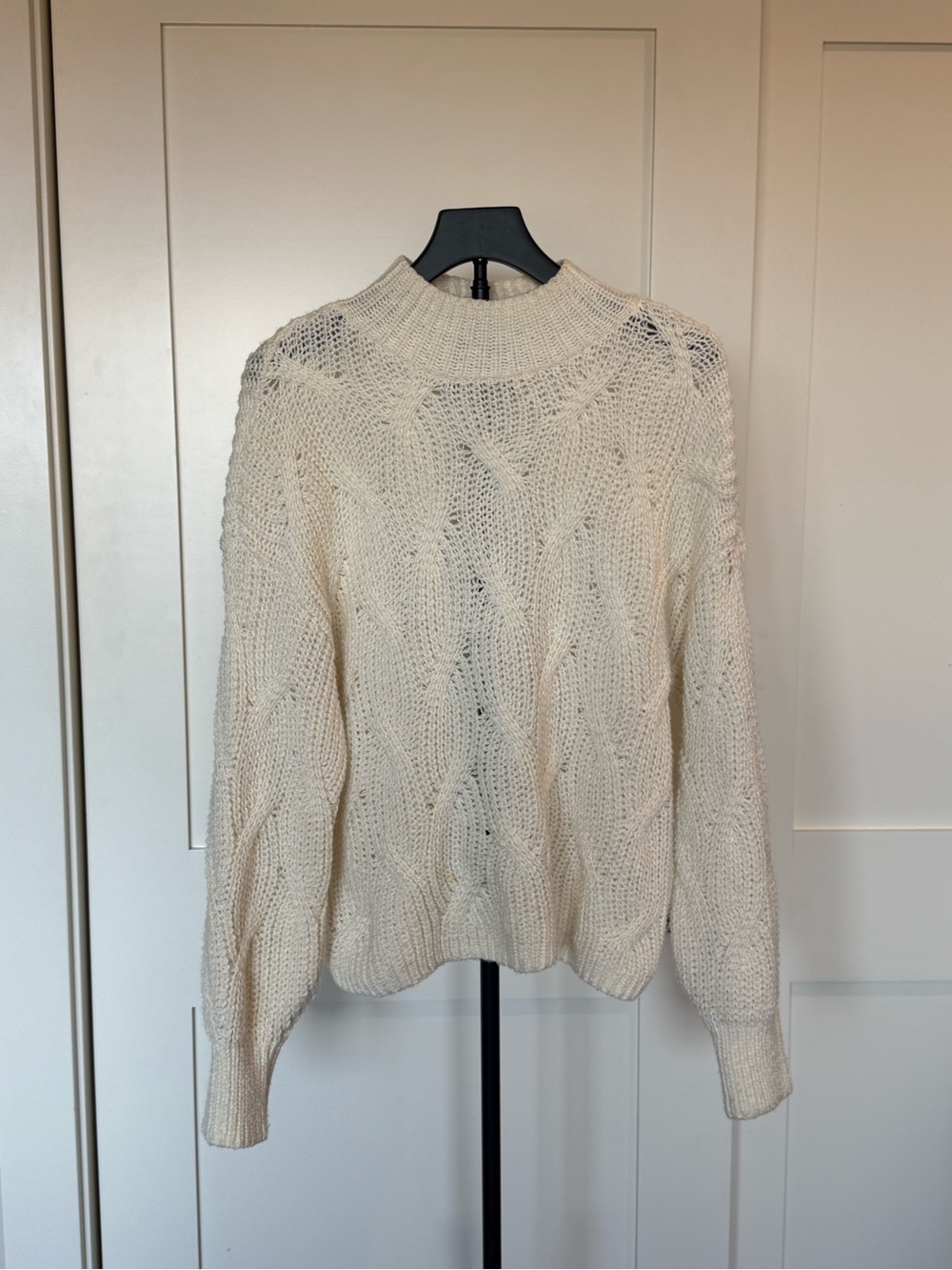American Eagle oversized cream cable knit sweater - Picture 2 of 7